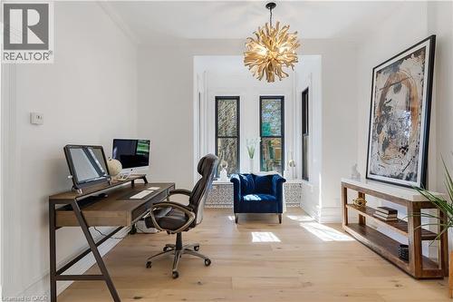 24 Park Avenue, Cambridge, ON - Indoor Photo Showing Other Room