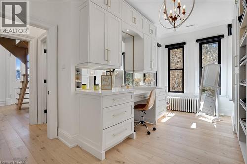24 Park Avenue, Cambridge, ON - Indoor