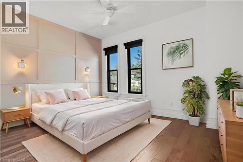 24 Park Avenue, Cambridge, ON - Indoor Photo Showing Bedroom