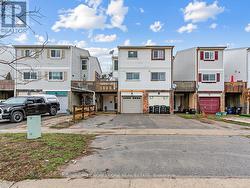 UPPER MAIN - 59 SCOTT CRESCENT Barrie, ON L4N 4W2
