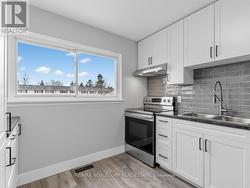 UPPER MAIN - 59 SCOTT CRESCENT Barrie, ON L4N 4W2