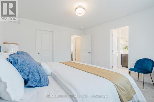 45 Moosonee Crescent, Ottawa, ON - Indoor Photo Showing Bedroom