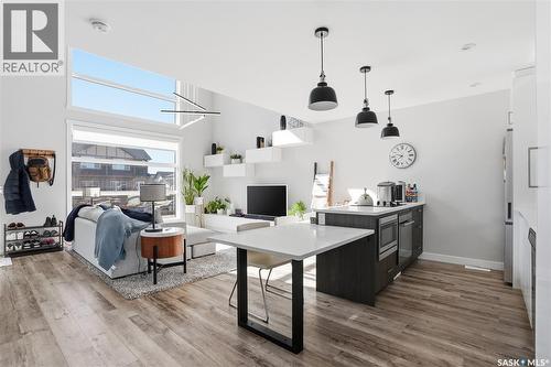 633 Brighton Gate, Saskatoon, SK - Indoor