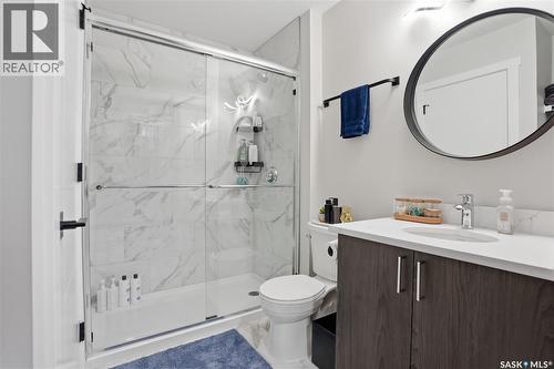 633 Brighton Gate, Saskatoon, SK - Indoor Photo Showing Bathroom