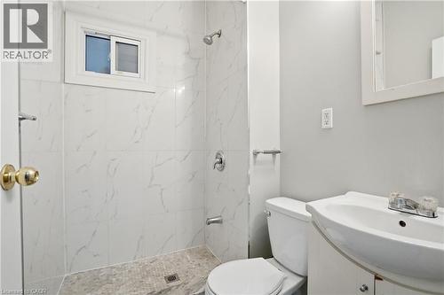 322 Barton Street E Unit# 4, Hamilton, ON - Indoor Photo Showing Bathroom