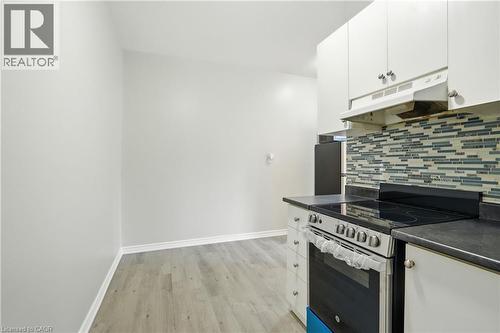 322 Barton Street E Unit# 4, Hamilton, ON - Indoor Photo Showing Kitchen