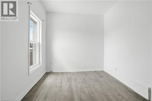 322 Barton Street E Unit# 4, Hamilton, ON - Indoor Photo Showing Other Room