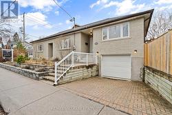 431 BERESFORD AVENUE  Toronto, ON M6S 3B6