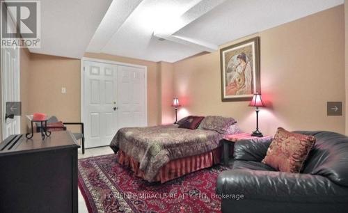 2999 Valcourt Crescent, Mississauga, ON - Indoor Photo Showing Bedroom