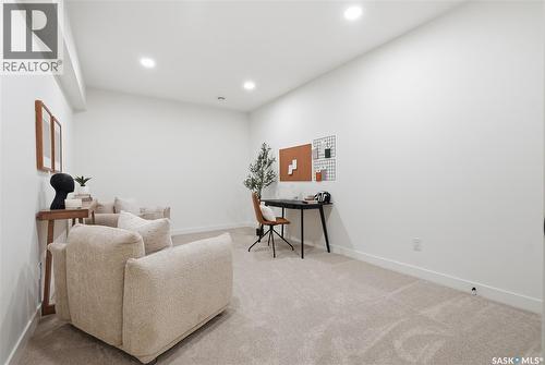 24 720 Brighton Boulevard, Saskatoon, SK - Indoor