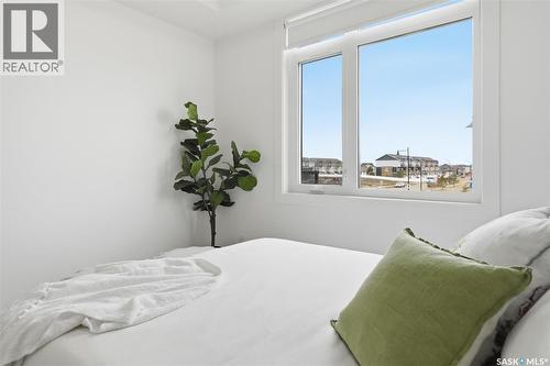 212 770 Childers Crescent, Saskatoon, SK - Indoor Photo Showing Bedroom