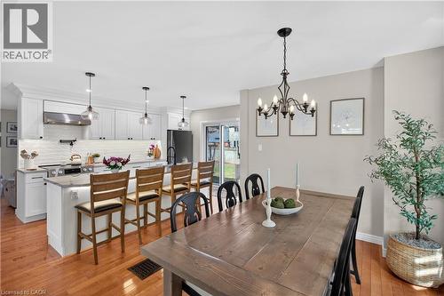 1151 Campbell Court, Burlington, ON - Indoor Photo Showing Dining Room