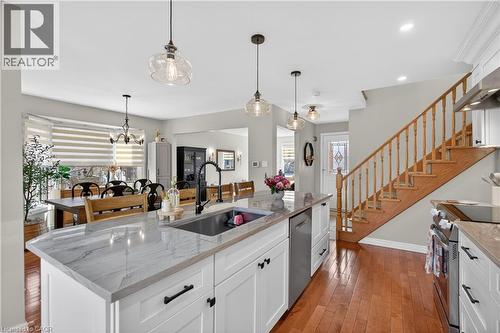 1151 Campbell Court, Burlington, ON - Indoor Photo Showing Kitchen With Upgraded Kitchen