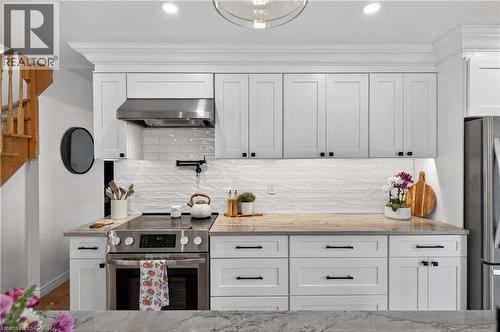 1151 Campbell Court, Burlington, ON - Indoor Photo Showing Kitchen With Upgraded Kitchen