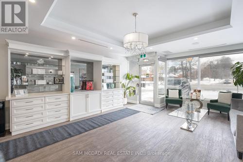 1651 Lakeshore Road W, Mississauga, ON 