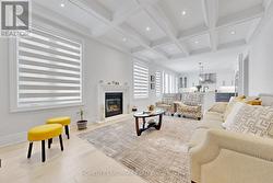 158 WALTER ENGLISH DRIVE East Gwillimbury, ON L9N 0Y8