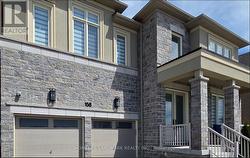 158 WALTER ENGLISH DRIVE East Gwillimbury, ON L9N 0Y8