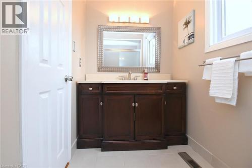 102 Elderwood Place, Brampton, ON - Indoor Photo Showing Bathroom