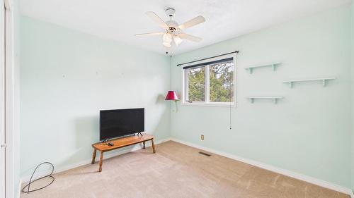 3208 Mount Royal Drive, Cranbrook, BC - Indoor Photo Showing Other Room