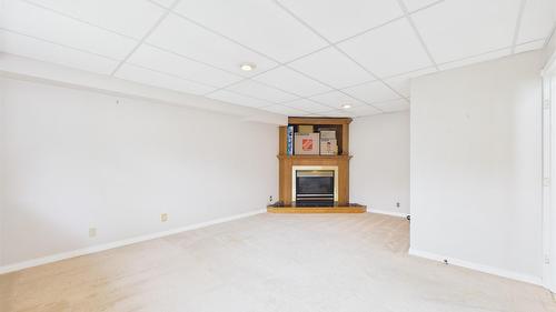 3208 Mount Royal Drive, Cranbrook, BC - Indoor With Fireplace