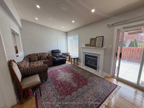 814 Golden Farmer Way, Mississauga, ON 