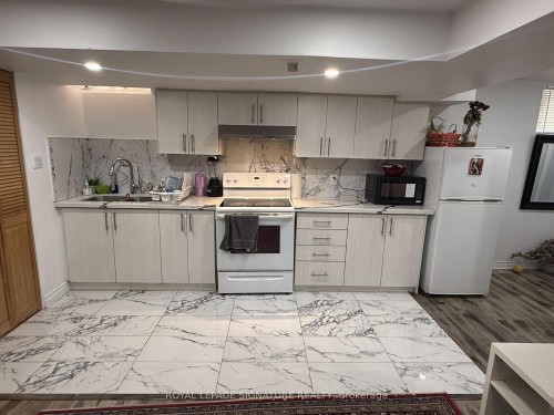 814 Golden Farmer Way, Mississauga, ON 
