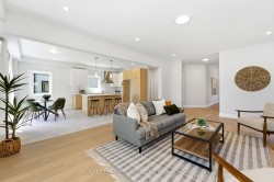 23 Woodvalley Court  Hamilton, ON L9B 2S7