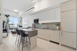 214-2489 Taunton Road Oakville, ON L6H 3R9