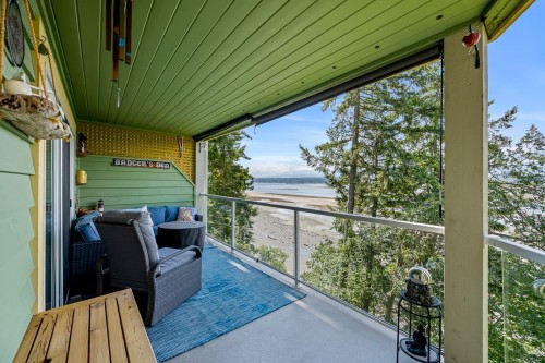305-2275 Comox Ave, Comox, BC - Outdoor With Balcony With Exterior