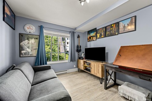 305-2275 Comox Ave, Comox, BC - Indoor Photo Showing Other Room