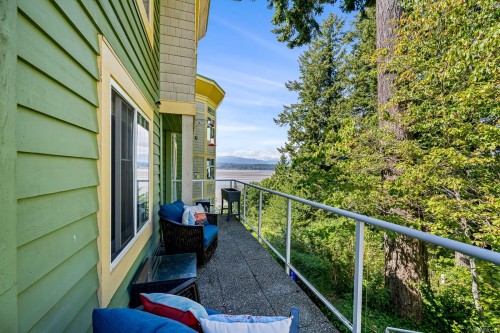 305-2275 Comox Ave, Comox, BC - Outdoor With Balcony With Exterior