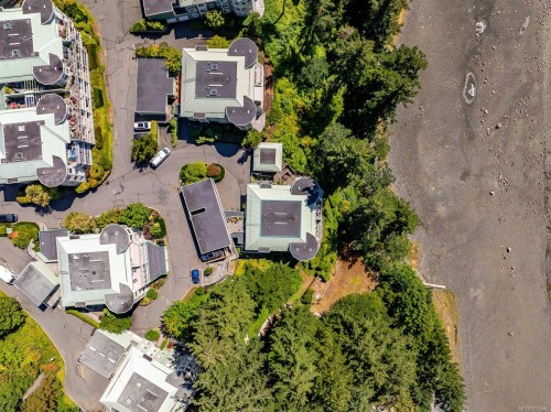 305-2275 Comox Ave, Comox, BC - Outdoor With View