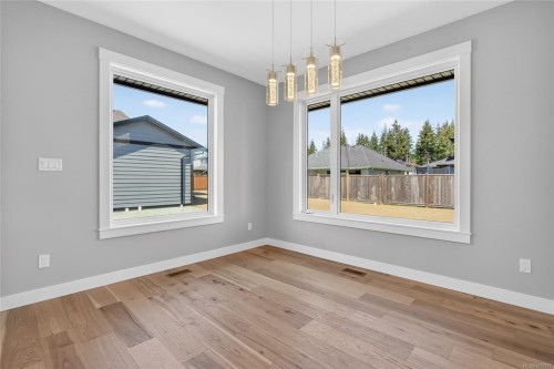 758 Sitka St, Campbell River, BC 
