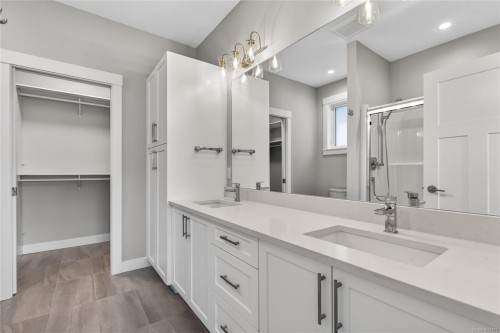 758 Sitka St, Campbell River, BC 