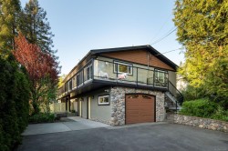 860 Verdier Ave Central Saanich, BC V8M 1C5
