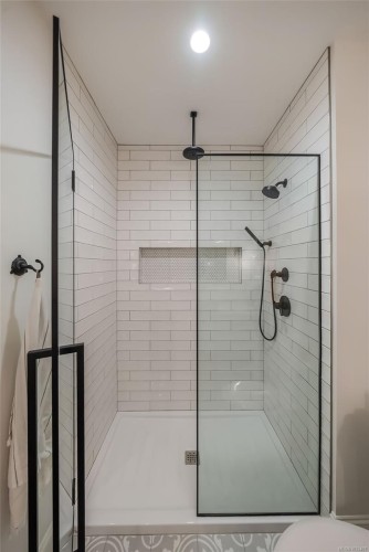 754 Nelson Rd, Campbell River, BC 