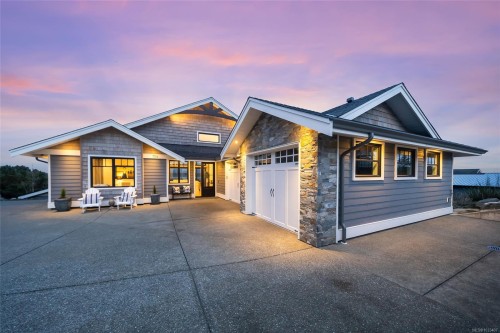754 Nelson Rd, Campbell River, BC 