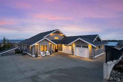 754 Nelson Rd, Campbell River, BC 