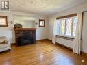 444 Parkdale Avenue, Ottawa, ON  - Indoor Photo Showing Living Room With Fireplace 