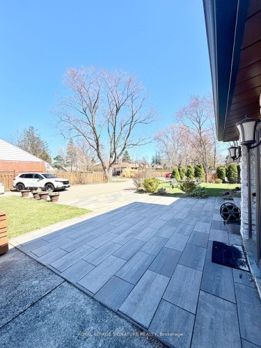 2263 Harcourt Crescent, Mississauga, ON - Outdoor