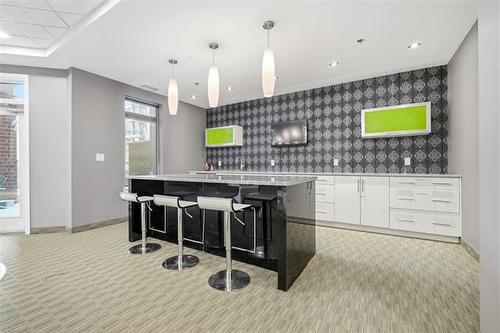404-340 Waterfront Dr, Winnipeg, MB 