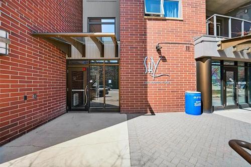 404-340 Waterfront Dr, Winnipeg, MB 