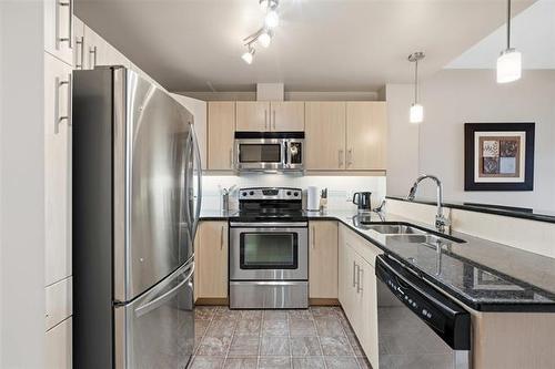404-340 Waterfront Dr, Winnipeg, MB 
