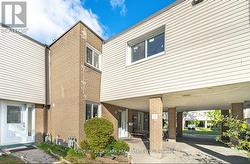 26 - 435 SILVERSTONE DRIVE Toronto, ON M9V 3K7