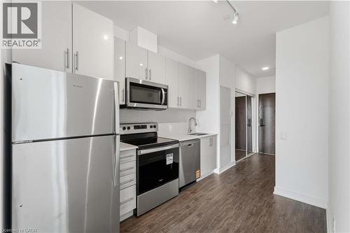 2782 Barton Street E Unit# 1619, Hamilton, ON - Indoor Photo Showing Kitchen With Stainless Steel Kitchen With Upgraded Kitchen
