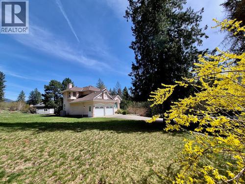 4339 View Ridge Road, Bonnington, BC - Outdoor