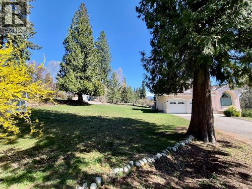 4339 View Ridge Road, Bonnington, BC - Outdoor