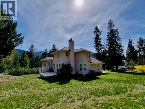 4339 View Ridge Road, Bonnington, BC - Outdoor