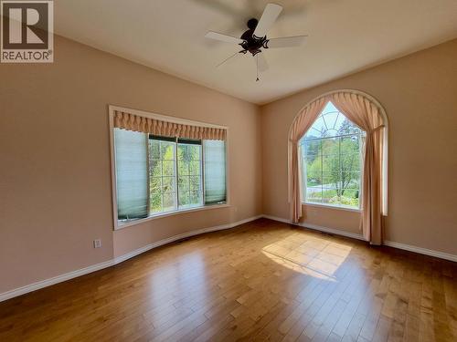 4339 View Ridge Road, Bonnington, BC - Indoor Photo Showing Other Room