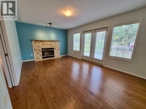 4339 View Ridge Road, Bonnington, BC - Indoor Photo Showing Living Room With Fireplace